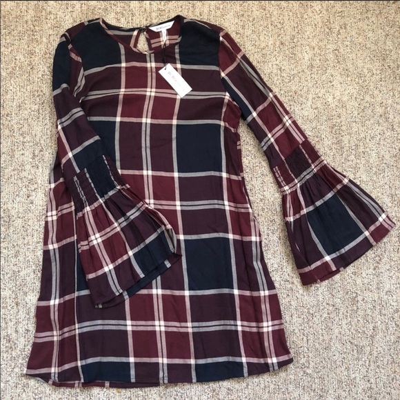 NWT BCBGENERATION plaid dress with bell sleeves - Sz S - Picture 4 of 7
